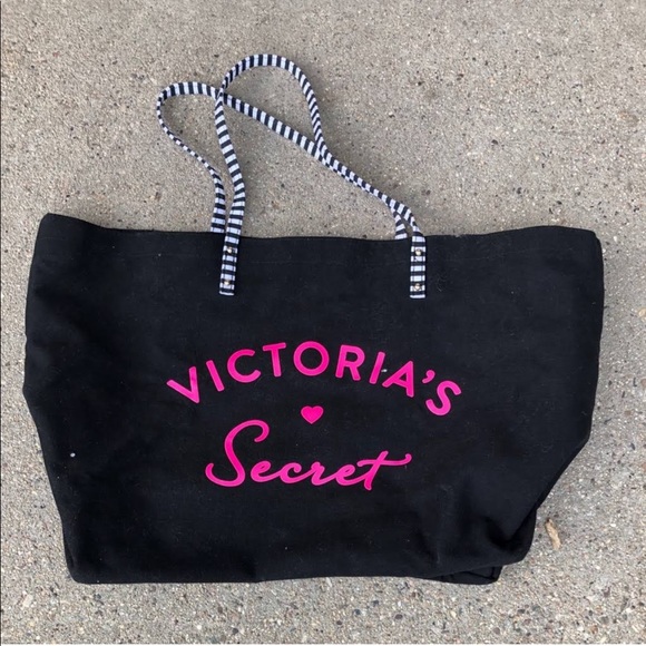 Victoria’s Secret Beach Tote - Picture 7 of 14